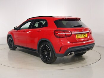 Used Mercedes-Benz GLA 2020 for sale - 78973726: Photo