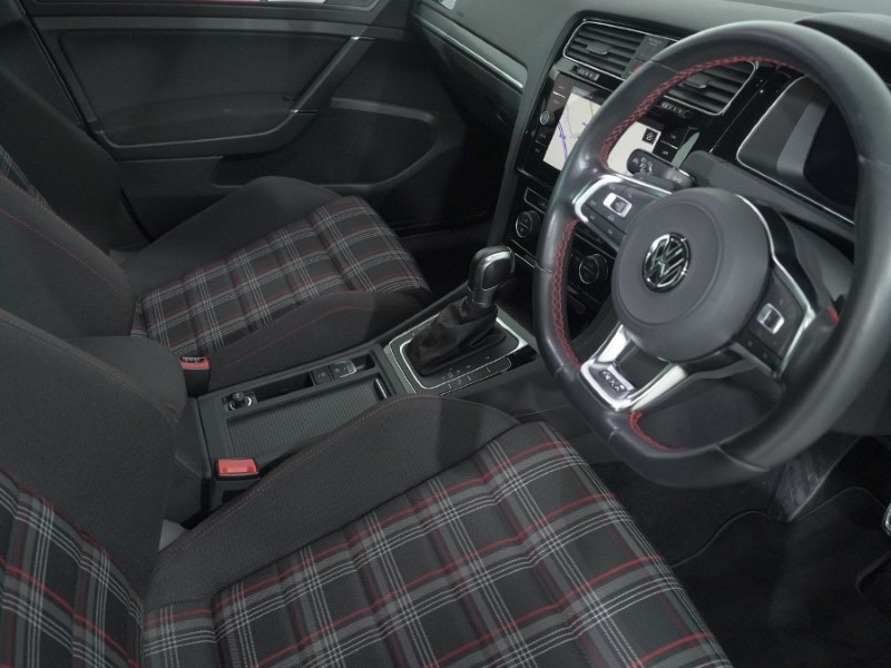 Used Volkswagen Golf 2018 for sale - 77087661: Photo 10