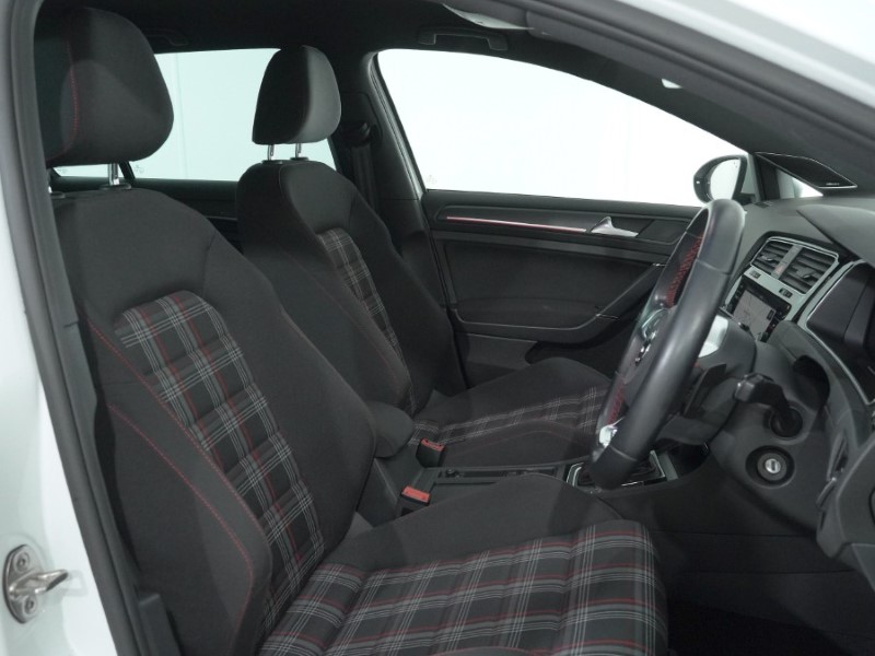 Used Volkswagen Golf 2018 for sale - 77087661: Photo 11