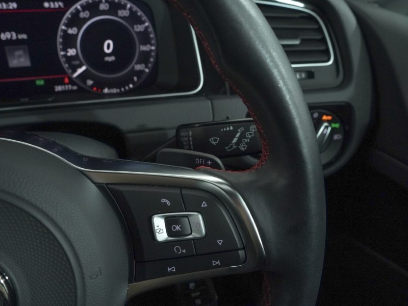 Used Volkswagen Golf 2018 for sale - 77087661: Photo 34