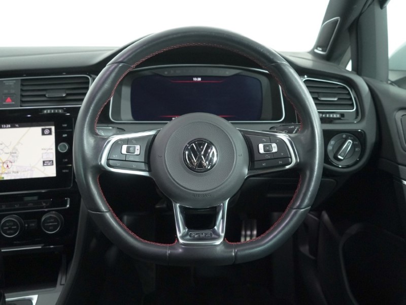 Used Volkswagen Golf 2018 for sale - 77087661: Photo 5