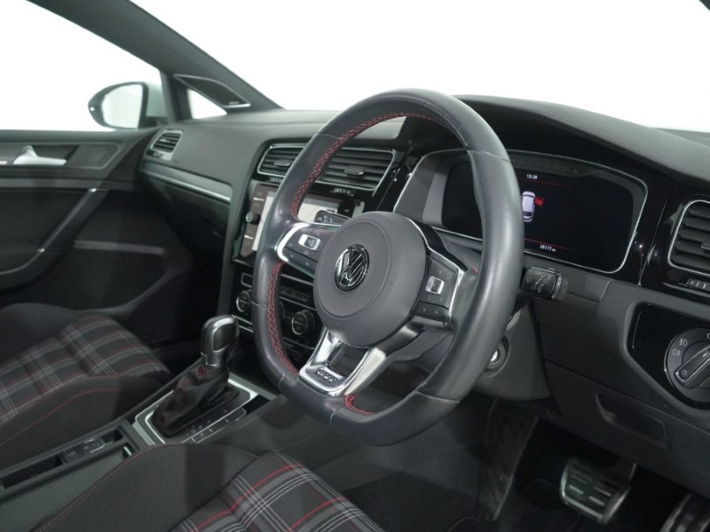 Used Volkswagen Golf 2018 for sale - 77087661: Photo 6