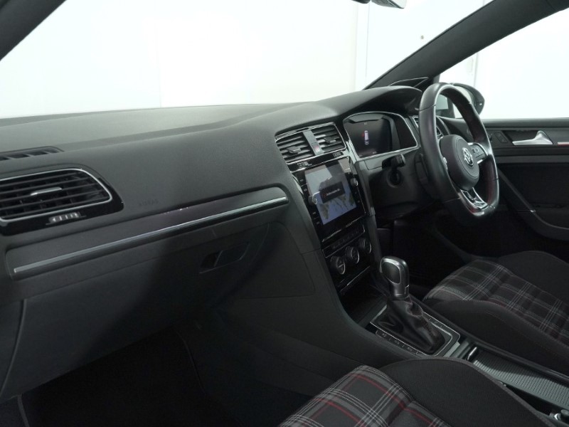 Used Volkswagen Golf 2018 for sale - 77087661: Photo 7