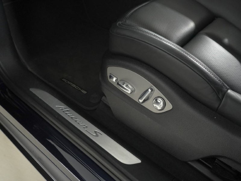 Used Porsche Macan 2020 for sale - 78179958: Photo 27