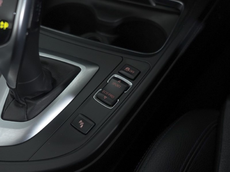 Used BMW 4 Series 2016 for sale - 76981441: Photo 32