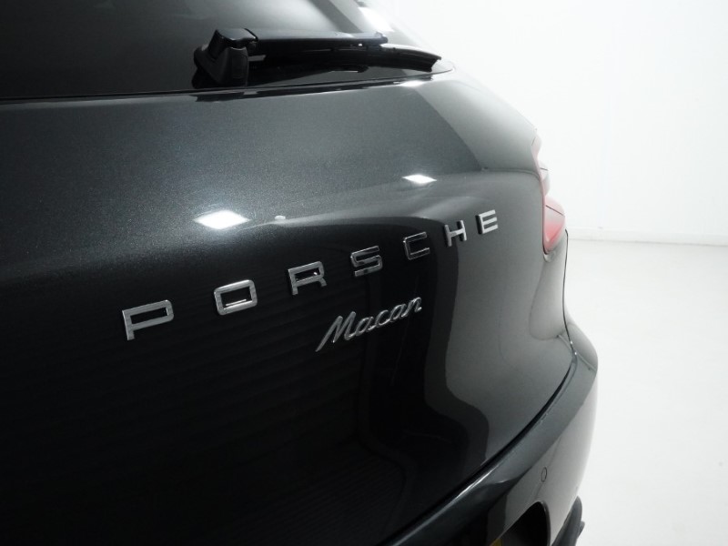 Used Porsche Macan 2018 for sale - 77877720: Photo 26