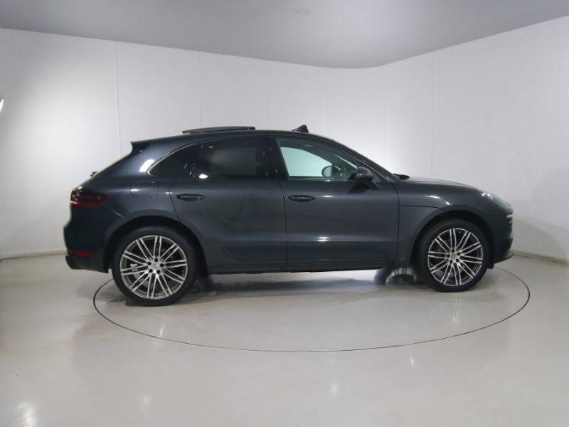 Used Porsche Macan 2018 for sale - 77877720: Photo 3