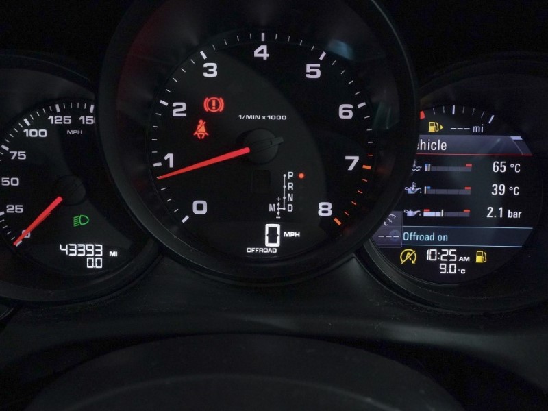 Used Porsche Macan 2018 for sale - 77877720: Photo 46