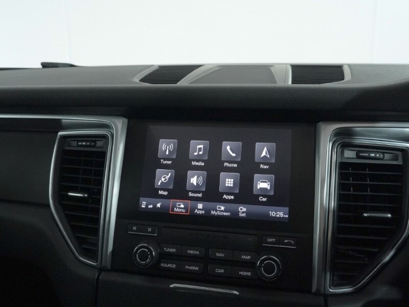 Used Porsche Macan 2018 for sale - 77877720: Photo 48