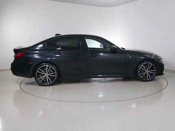 Used BMW 3 Series 2021 for sale - 76981932: Photo