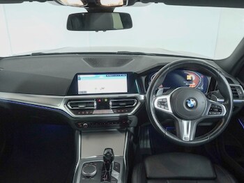 Used BMW 3 Series 2021 for sale - 76981932: Photo