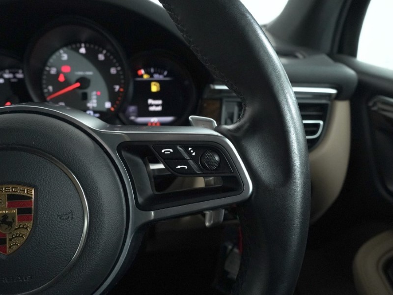 Used Porsche Macan 2020 for sale - 77619343: Photo 26