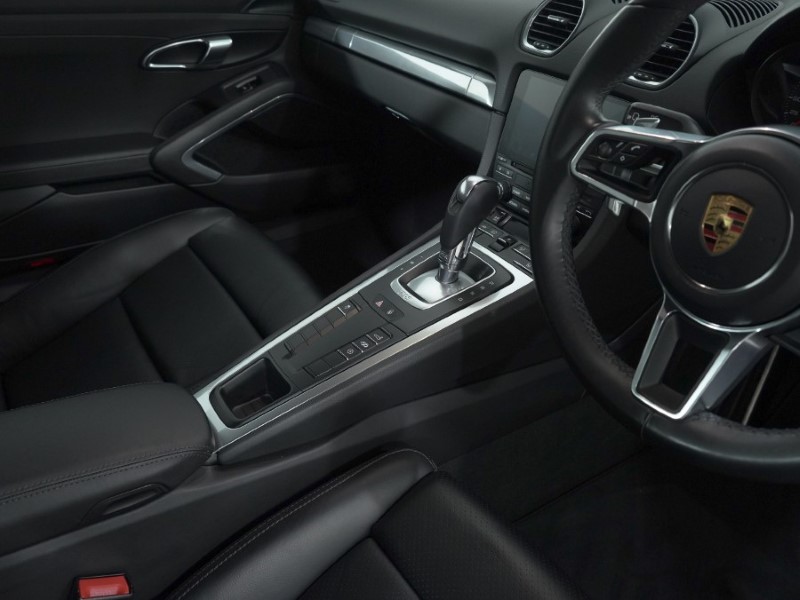 Used Porsche Cayman 2018 for sale - 77210379: Photo 10