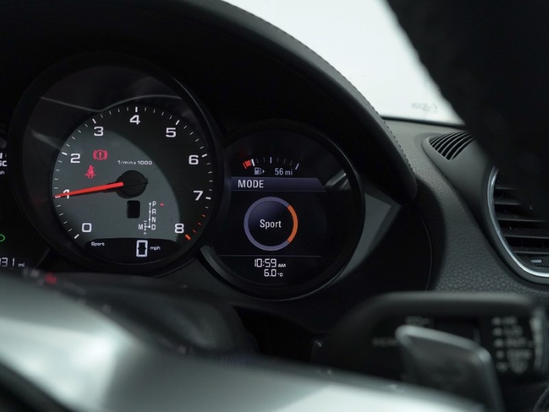 Used Porsche Cayman 2018 for sale - 77210379: Photo 35