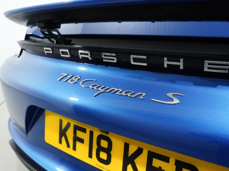 Used Porsche Cayman 2018 for sale - 77210379: Photo 57