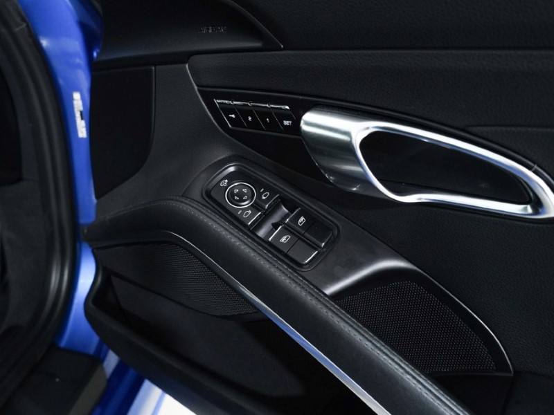 Used Porsche Cayman 2018 for sale - 77210379: Photo 61