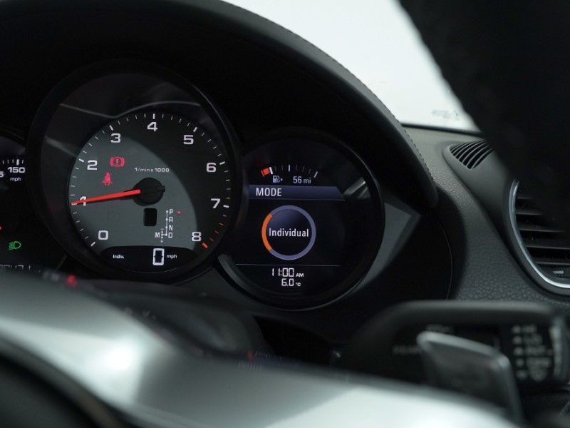 Used Porsche Cayman 2018 for sale - 77210379: Photo 66