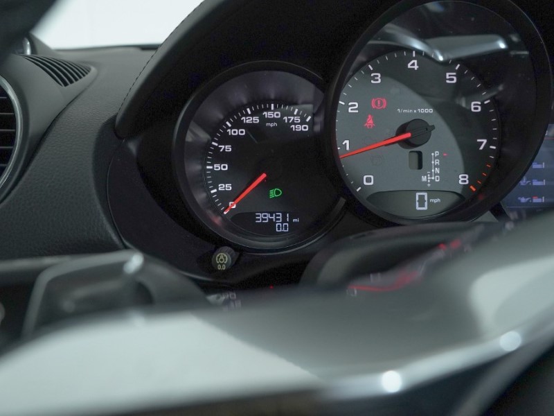 Used Porsche Cayman 2018 for sale - 77210379: Photo 9