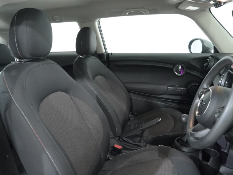 Used MINI Hatch 2019 for sale - 77210350: Photo 11