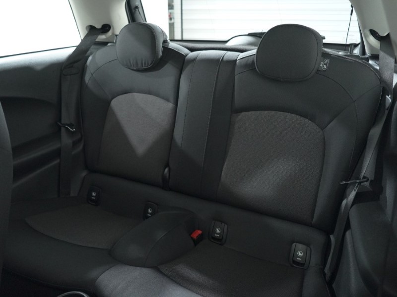 Used MINI Hatch 2019 for sale - 77210350: Photo 12