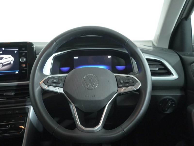 Used Volkswagen T-Roc 2022 for sale - 77282577: Photo 5