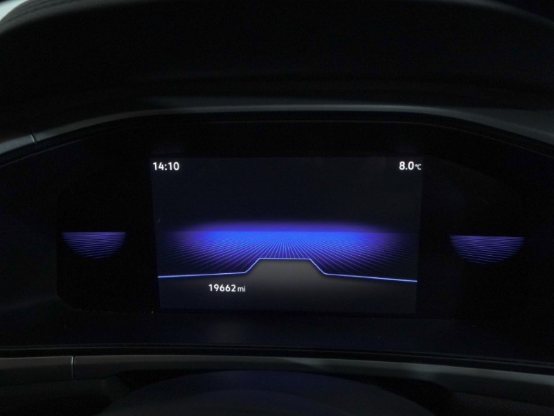 Used Volkswagen T-Roc 2022 for sale - 77282577: Photo 9