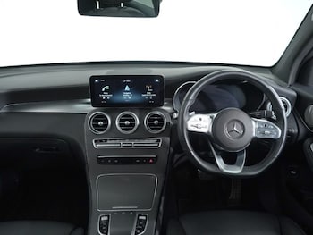 Used Mercedes-Benz GLC 2021 for sale - 76981177: Photo