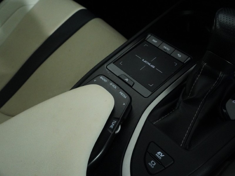 Used Lexus UX 2022 for sale - 78014737: Photo 32