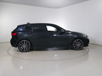 Used BMW 1 Series 2020 for sale - 76981910: Photo