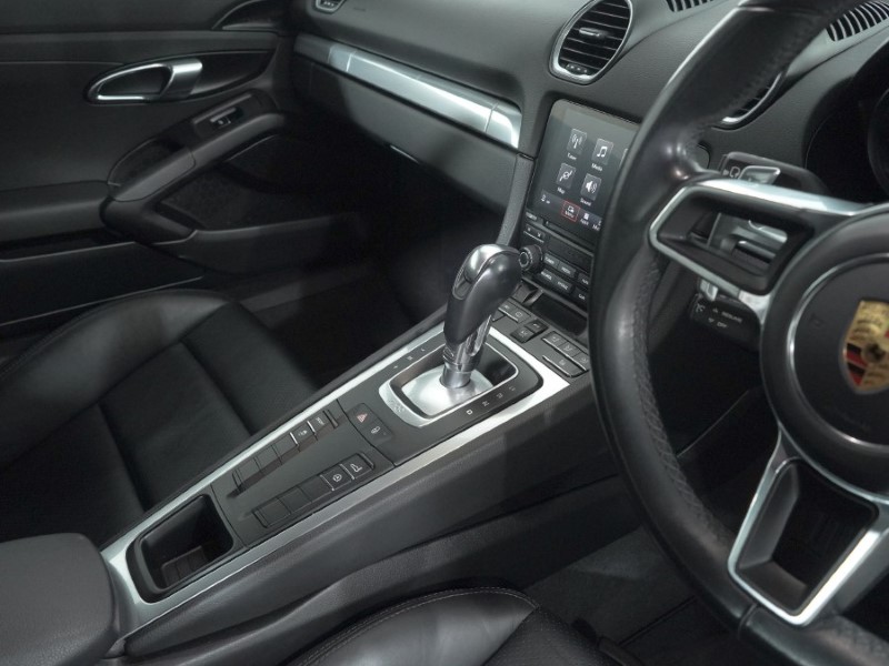 Used Porsche Cayman 2018 for sale - 77653255: Photo 10