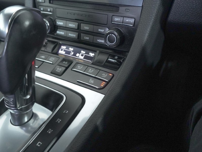 Used Porsche Cayman 2018 for sale - 77653255: Photo 17