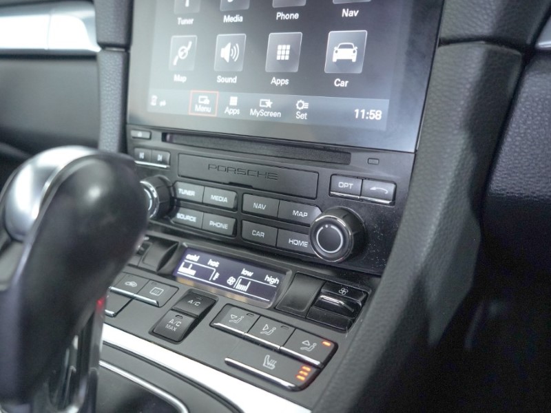 Used Porsche Cayman 2018 for sale - 77653255: Photo 24