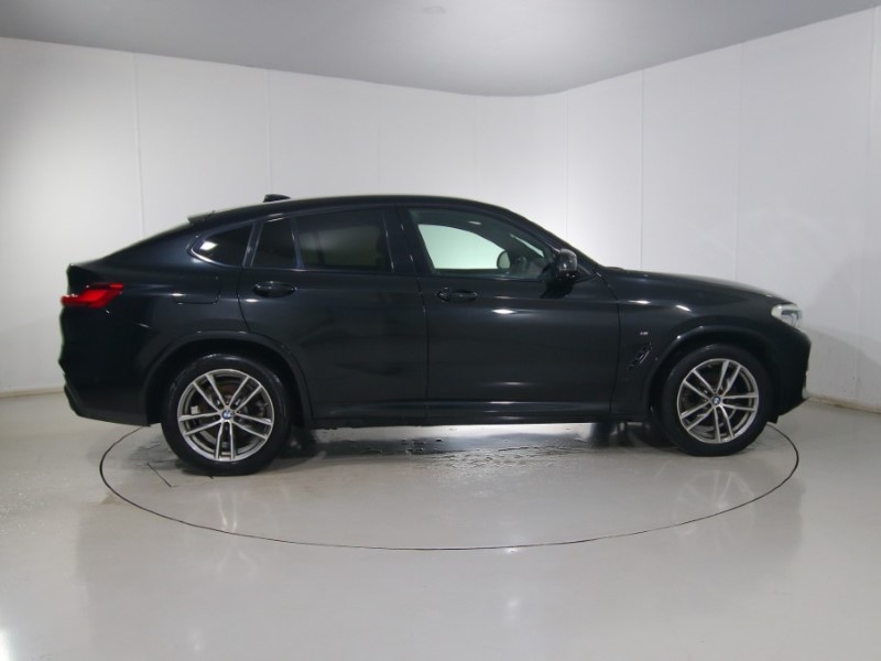 Used BMW X4 2018 for sale - 76981710: Photo 3