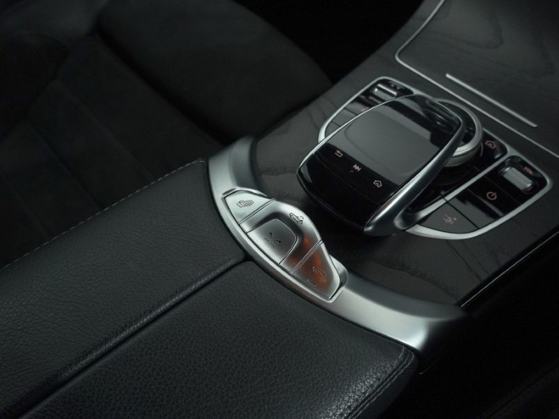 Used Mercedes-Benz C Class 2019 for sale - 77336037: Photo 17