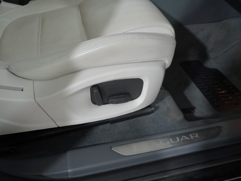 Used Jaguar E-Pace 2020 for sale - 76981019: Photo 19