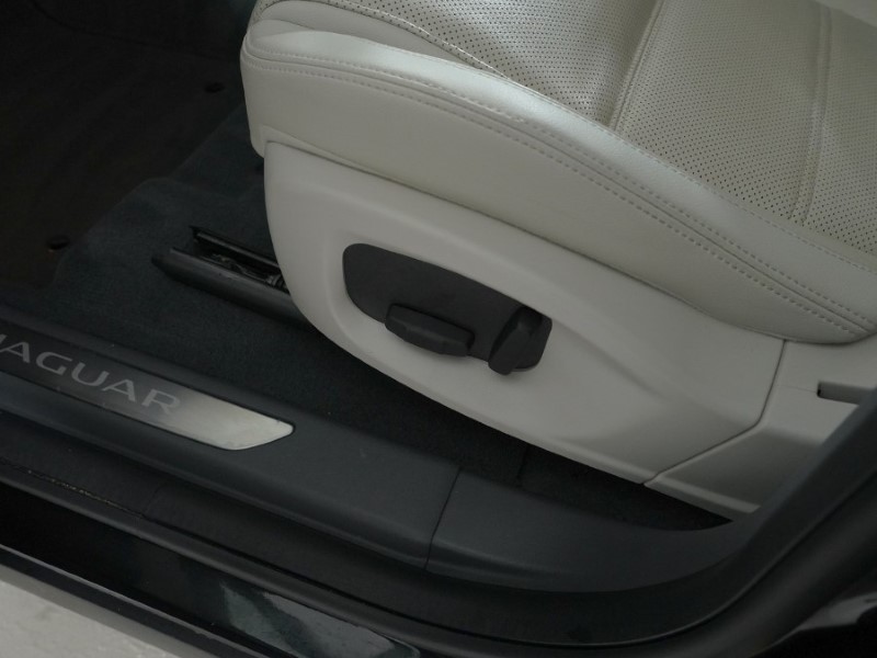 Used Jaguar E-Pace 2020 for sale - 76981019: Photo 20