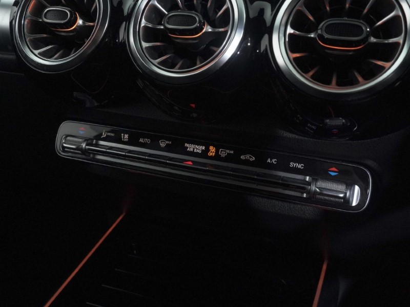 Used Mercedes-Benz GLB 2021 for sale - 77001361: Photo 29