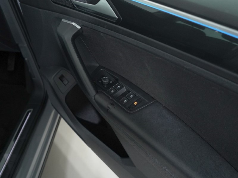 Used Volkswagen Tiguan 2021 for sale - 77127662: Photo 47