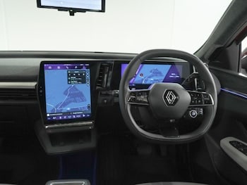 Used Renault Scenic E-Tech 2024 for sale - 79253633: Photo