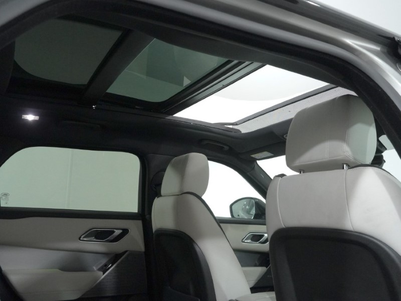 Used Land Rover Range Rover Velar 2017 for sale - 77742716: Photo 17