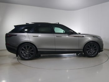 Used Land Rover Range Rover Velar 2017 for sale - 77742716: Photo