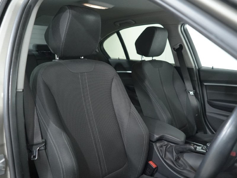 Used BMW 3 Series 2017 for sale - 76982311: Photo 11