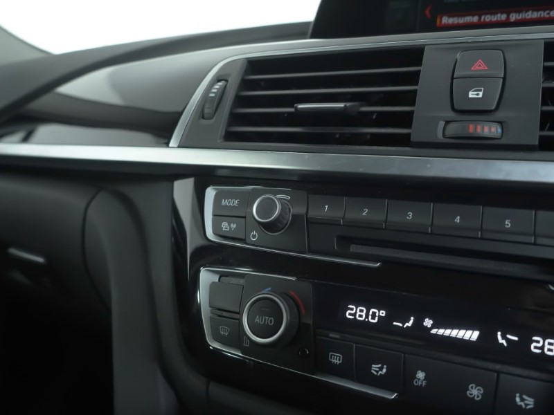 Used BMW 3 Series 2017 for sale - 76982311: Photo 17