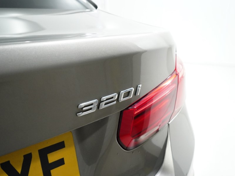 Used BMW 3 Series 2017 for sale - 76982311: Photo 25