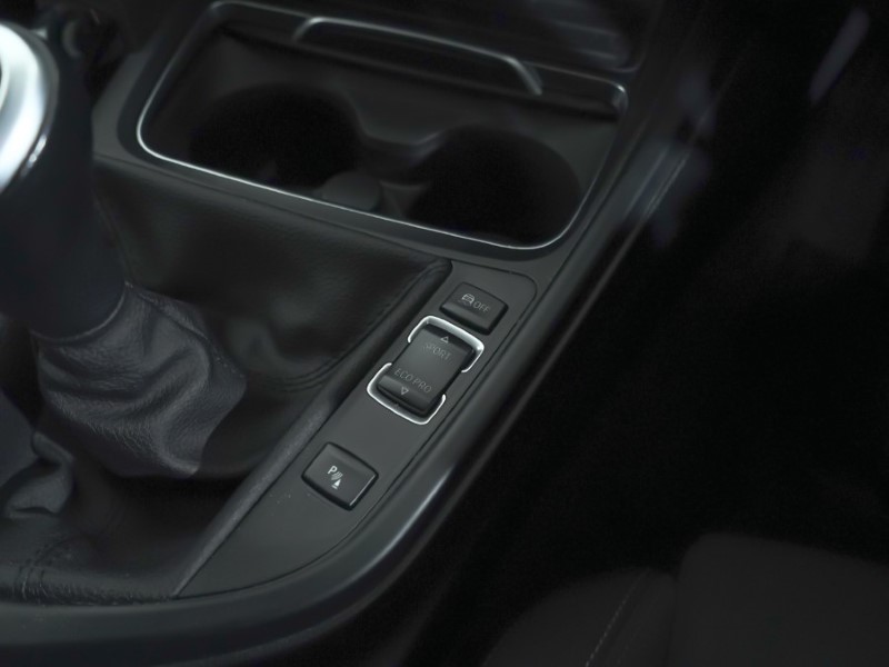 Used BMW 3 Series 2017 for sale - 76982311: Photo 38