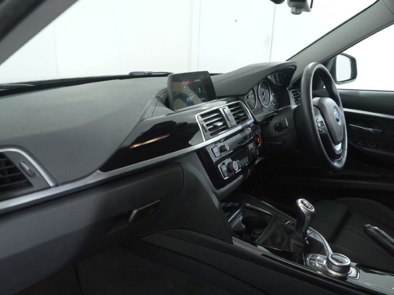 Used BMW 3 Series 2017 for sale - 76982311: Photo 7