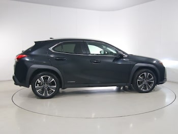 Used Lexus UX 2020 for sale - 79071175: Photo