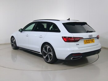 Used Audi A4 2022 for sale - 77300558: Photo