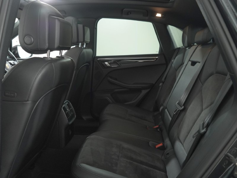 Used Porsche Macan 2020 for sale - 78093013: Photo 12