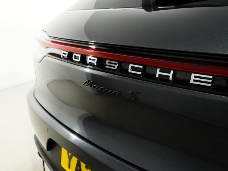 Used Porsche Macan 2020 for sale - 78093013: Photo 24